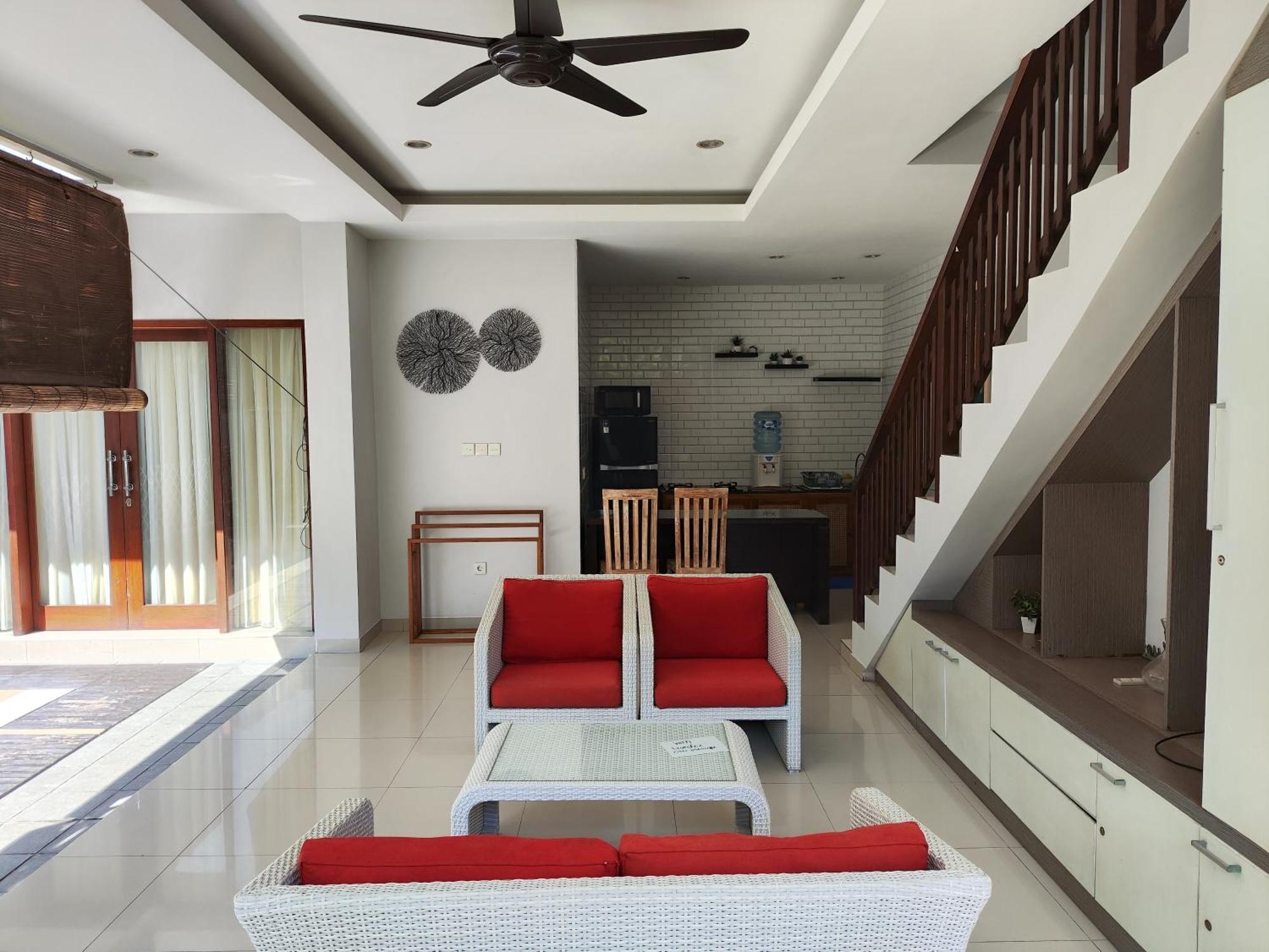 Villa Lovecho Canggu Buitenkant foto