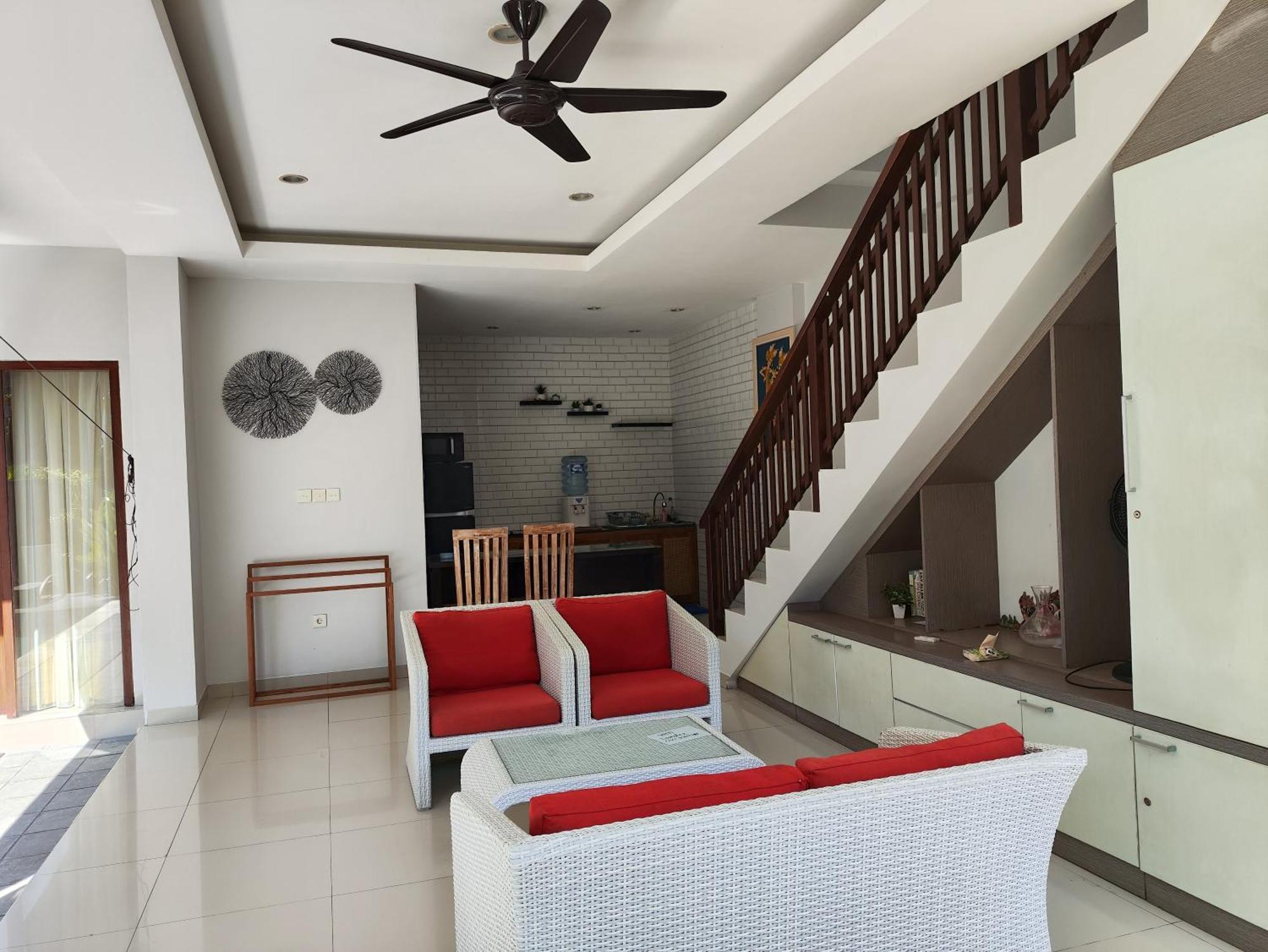 Villa Lovecho Canggu Buitenkant foto