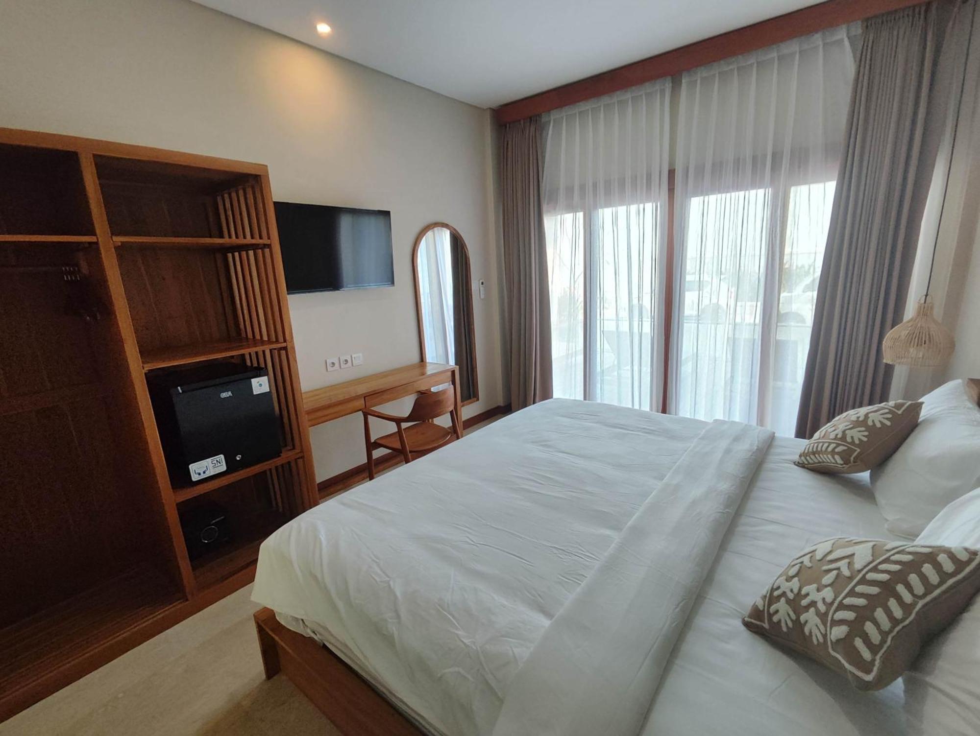 Villa Lovecho Canggu Buitenkant foto