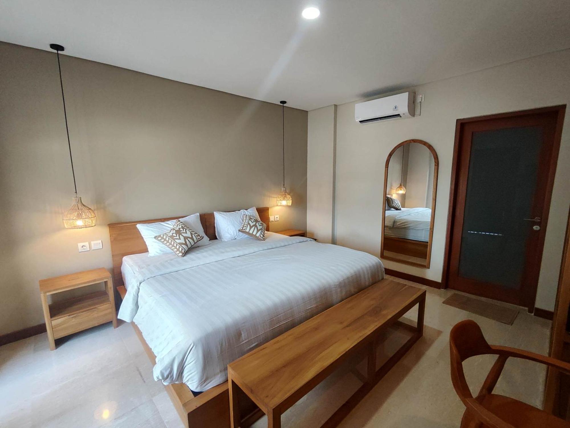 Villa Lovecho Canggu Buitenkant foto