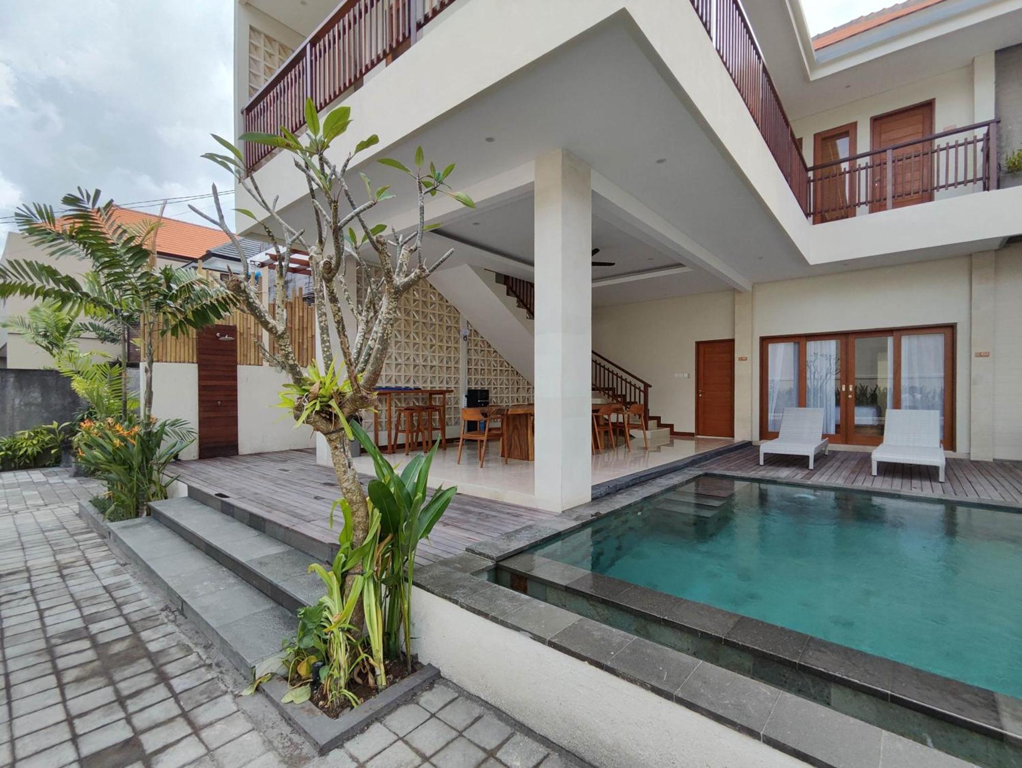Villa Lovecho Canggu Buitenkant foto