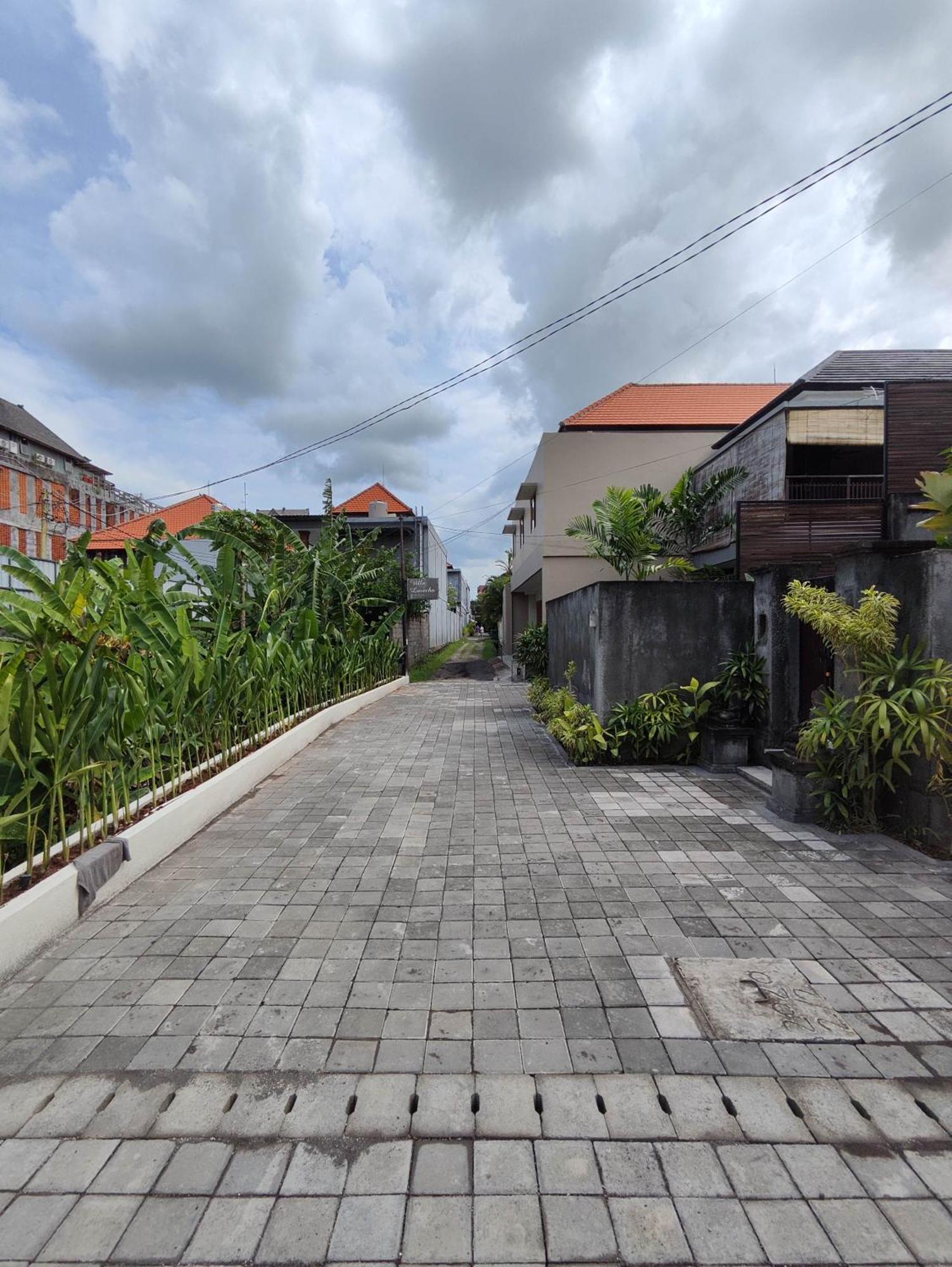 Villa Lovecho Canggu Buitenkant foto