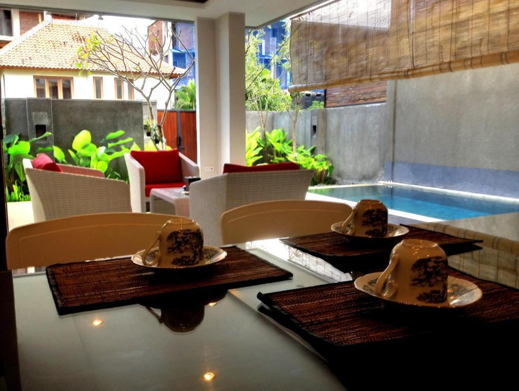 Villa Lovecho Canggu Buitenkant foto
